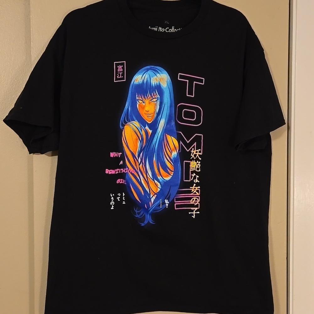 Junji Ito Collection "Bewitching Girl" Women's Tee Size XL